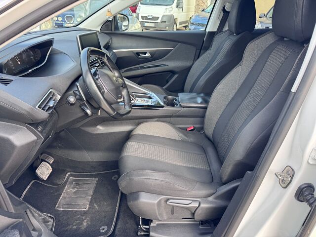 PEUGEOT 3008 ACTIVE 1.2. E-THP AUTO SPANISH LHD IN SPAIN ONLY 59000 MILES 2018